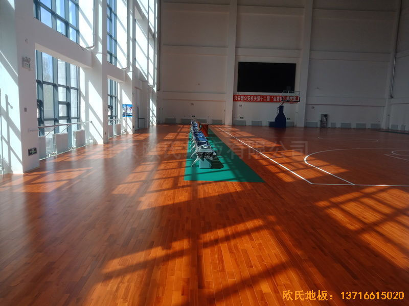 乌兰浩特兴安盟公安局体育木地板铺设案例
