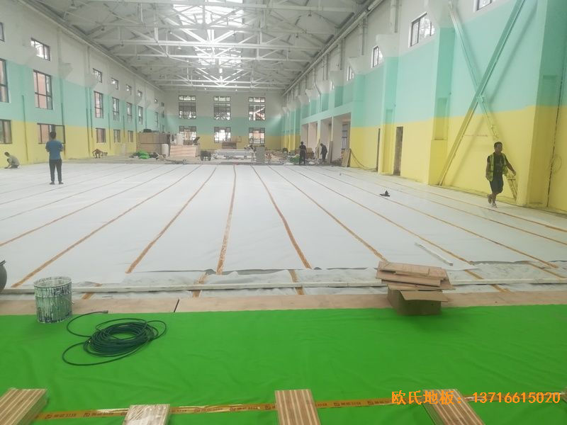郑州中原区酷康篮球馆运动木地板施工案例