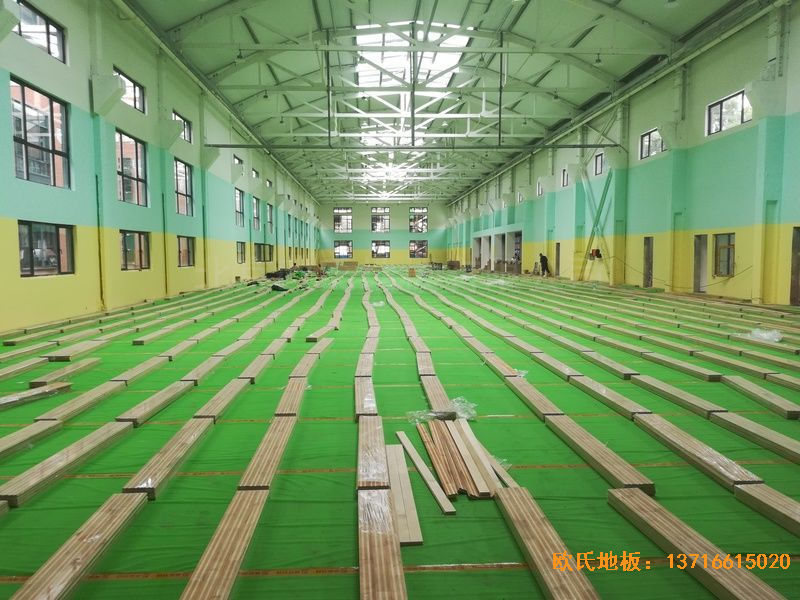 郑州中原区酷康篮球馆运动木地板施工案例