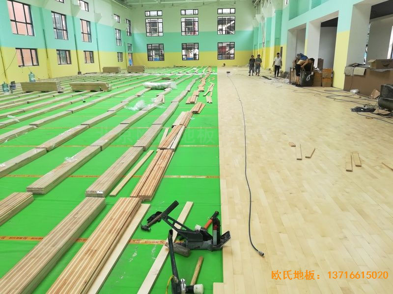 郑州中原区酷康篮球馆运动木地板施工案例