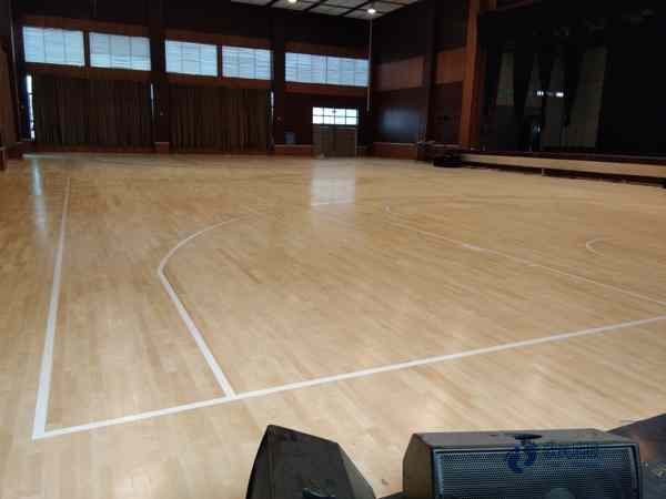 45度斜铺龙骨篮球场地板