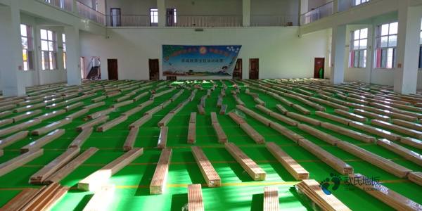 篮球木地板用什么木头