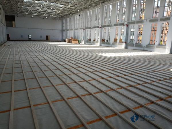 购买运动型木地板安装公司