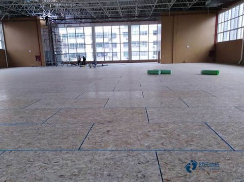 单龙骨运动场地木地板厂家报价