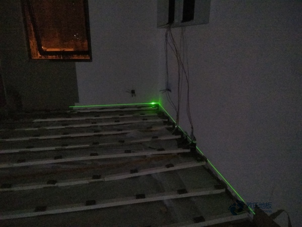 枫桦木体育场地木地板厂家报价