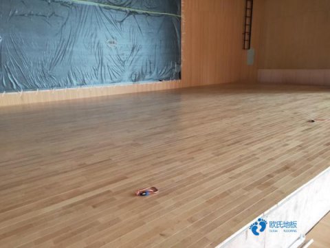 22mm厚运动场馆木地板安装公司