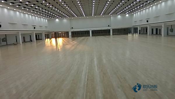 定做运动馆木地板安装公司