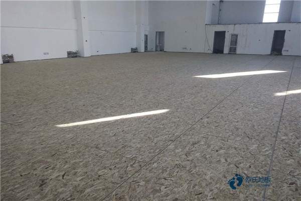 20厚体育场馆地板安装公司