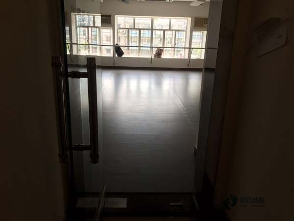 悬浮式运动馆木地板厂家报价