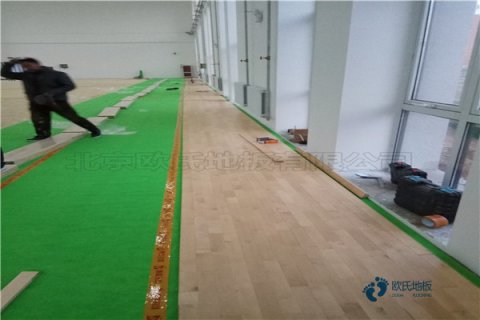 单龙骨运动篮球地板保养知识