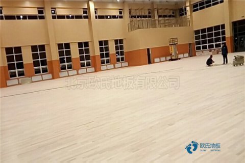 学校篮球场木地板施工工艺