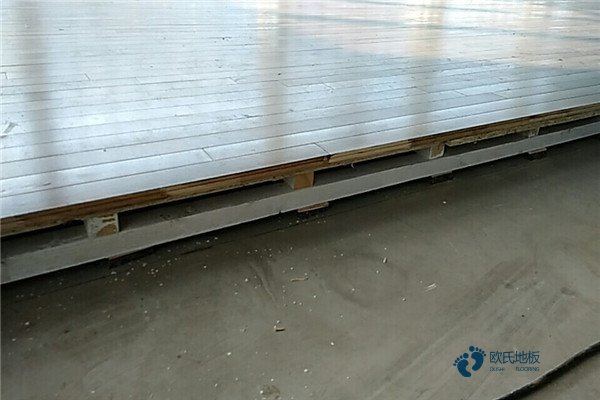 学校篮球场地地板检测报告