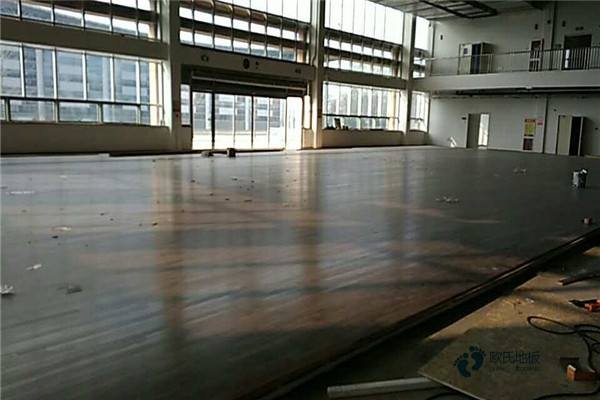 学校篮球场地地板检测报告