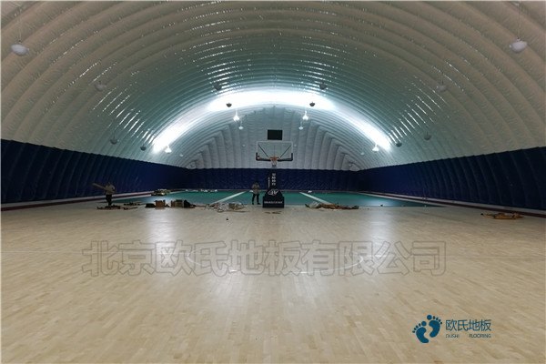 学校篮球场地木地板使用常识