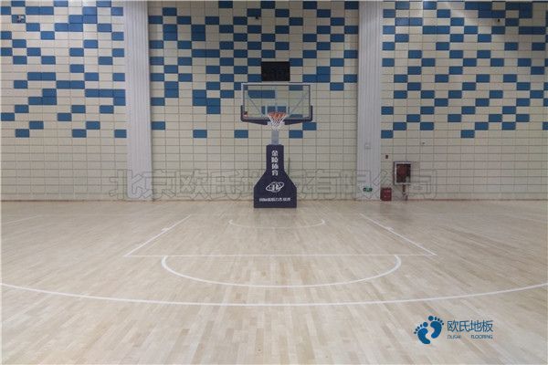 单龙骨篮球场馆木地板怎样保养