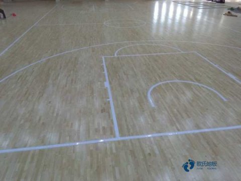 那有体育场馆地板品牌哪个好