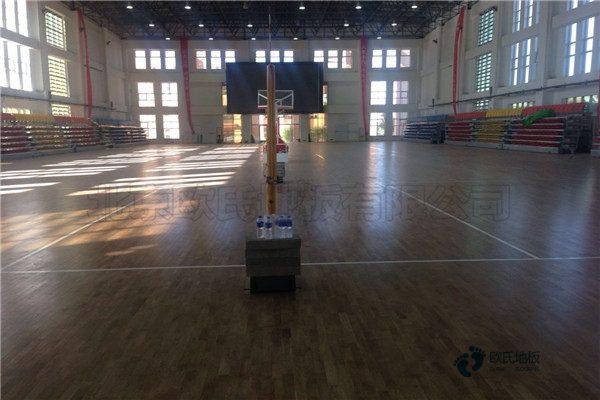 运动型地板报价