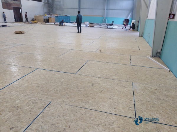 学校篮球馆地板施工工艺
