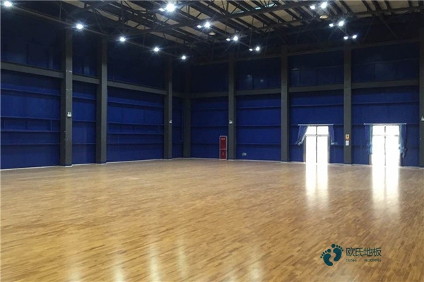 学校运动篮球木地板施工单位