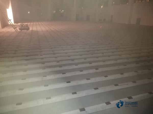 学校运动篮球木地板施工单位