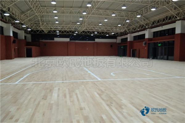学校篮球场地木地板含水率