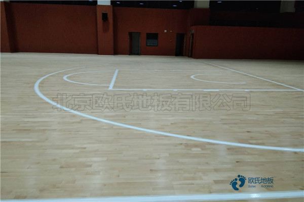 学校篮球场地木地板含水率