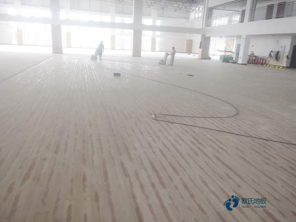 运动篮球木地板施工价格