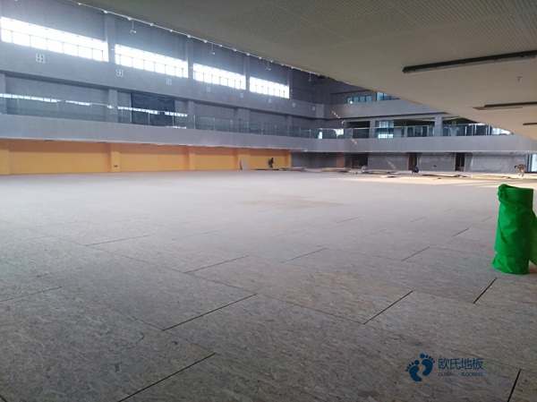知名运动场木地板施工队