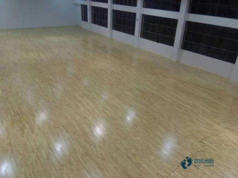 体育篮球木地板较低价格