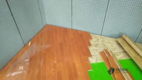 双层龙骨运动篮球木地板报价表