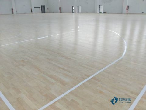 专用运动篮球木地板价格