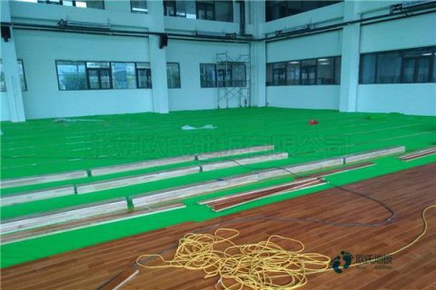去哪买运动篮球木地板一般多少钱