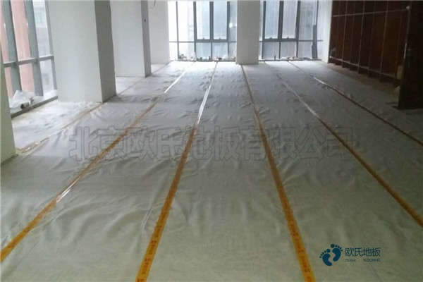 单龙骨运动篮球木地板报价