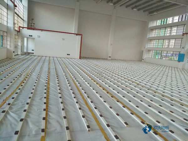 单龙骨运动篮球木地板价格表