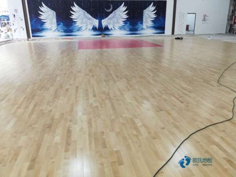哪里有运动篮球木地板价格多少