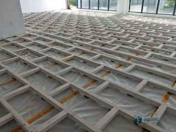 专用运动篮球木地板价格是多少