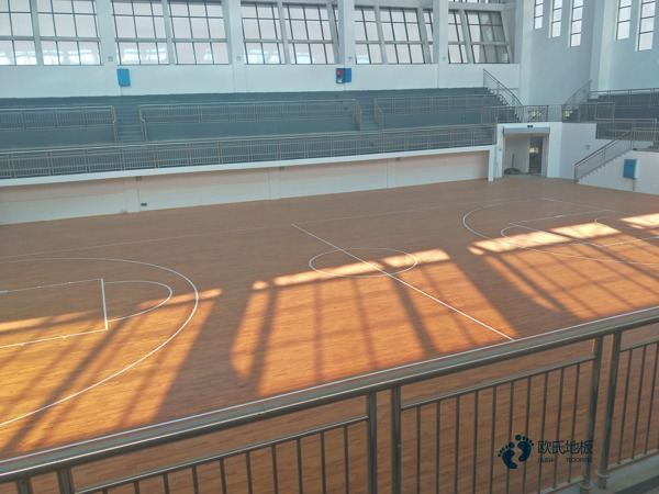 体育篮球木地板生产厂2