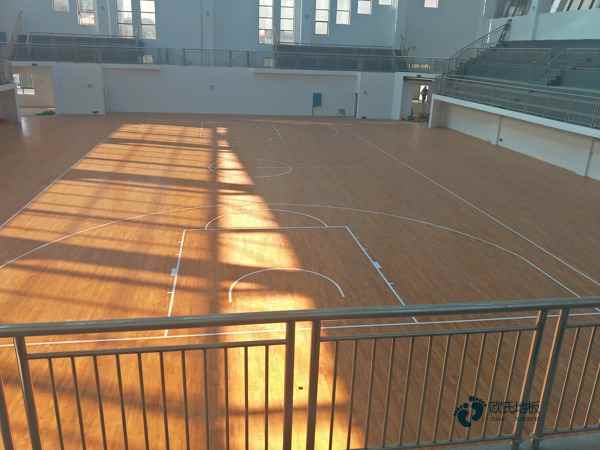 体育篮球木地板生产厂3