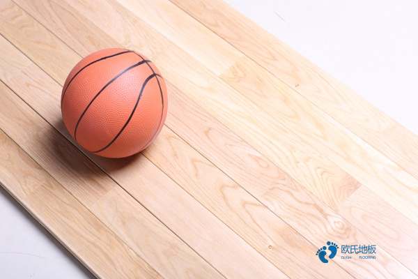 篮球场馆木地板施工1
