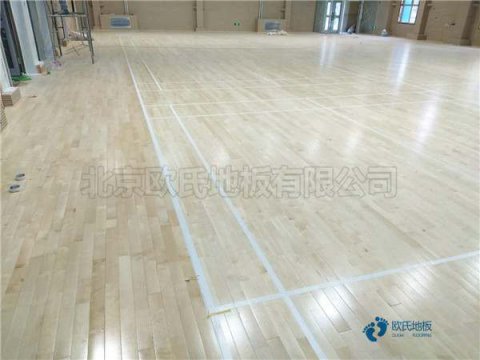 体育场地木地板哪有