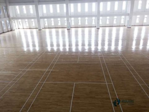 实木体育馆地板区别