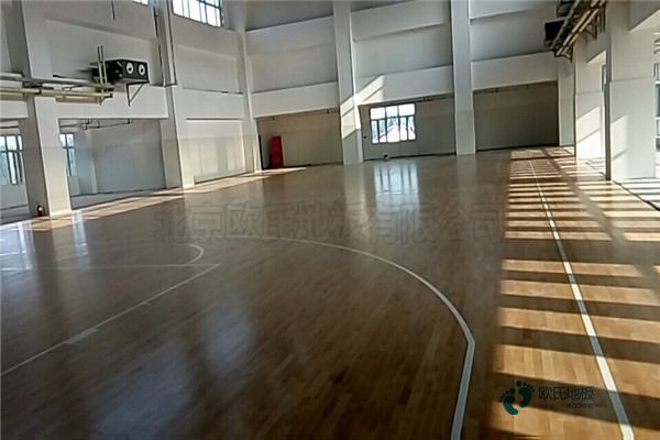 体育地板报价2