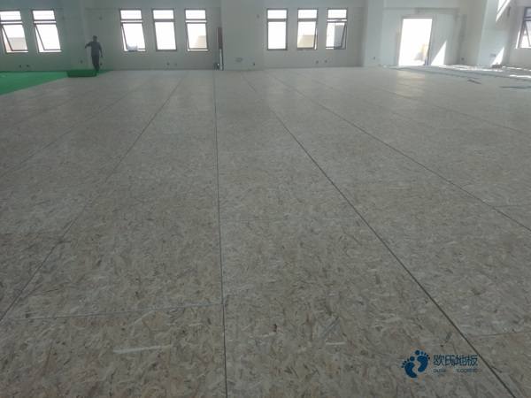 双层龙骨运动型地板怎么保养3
