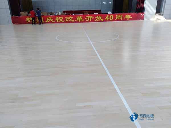 25厚运动地板品牌1