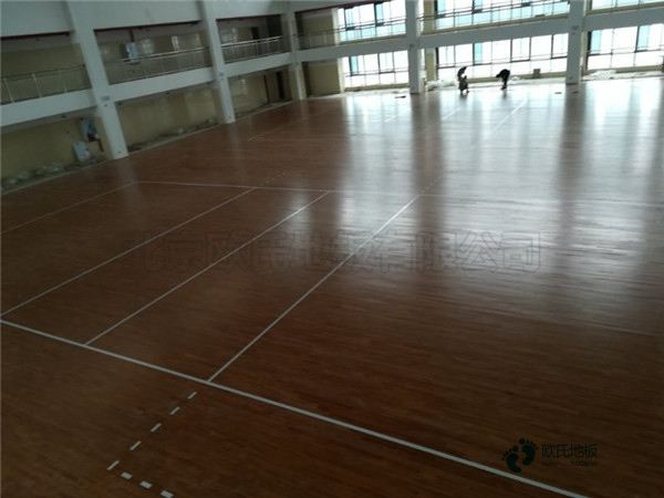 购买运动体育木地板什么牌子好2