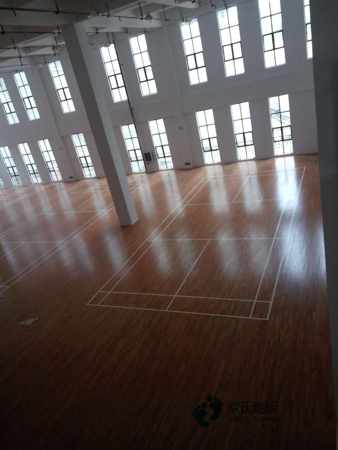 国产体育场馆木地板施工流程2