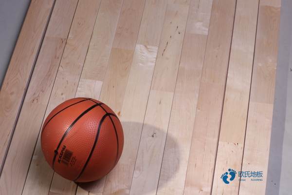 篮球场馆木地板电话1