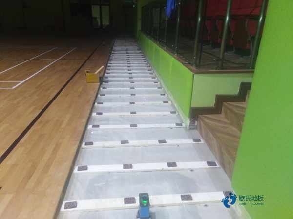 中学运动地板施工工艺2