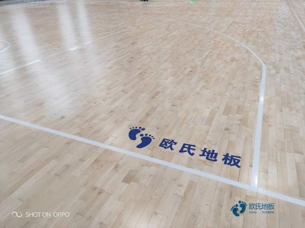 实木篮球场地地板报价1