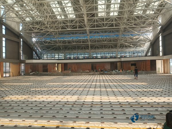运动篮球木地板造价3